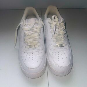 Men’s white Air Force 1